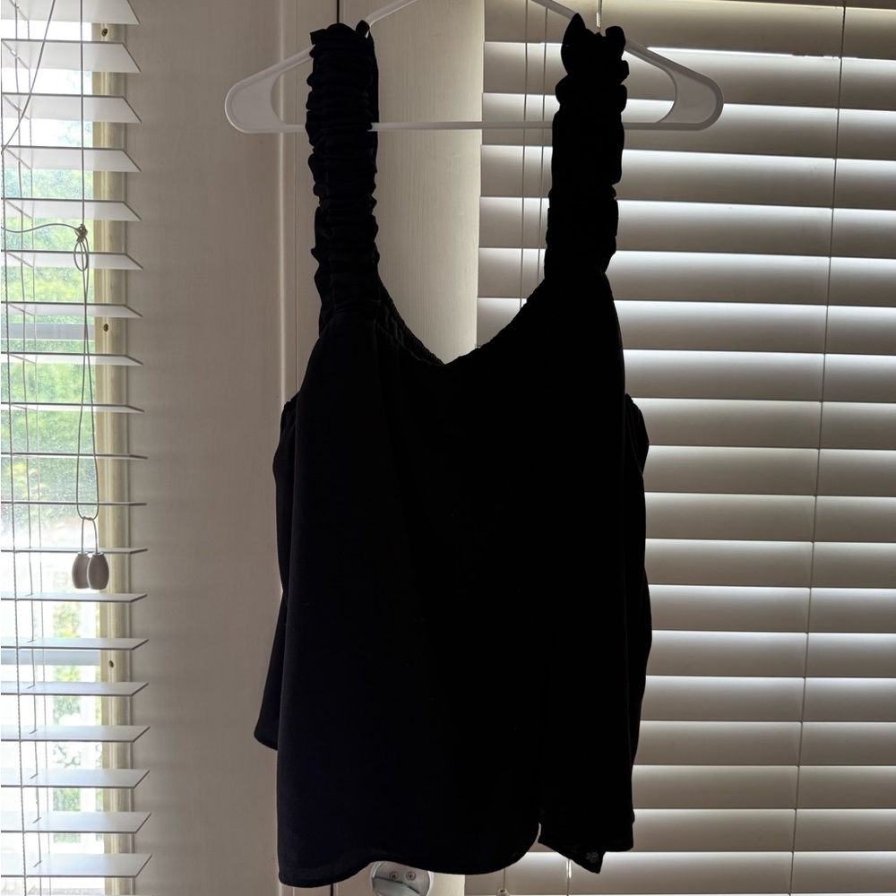 CeCe Black Ruched Sleeveless Tank Top